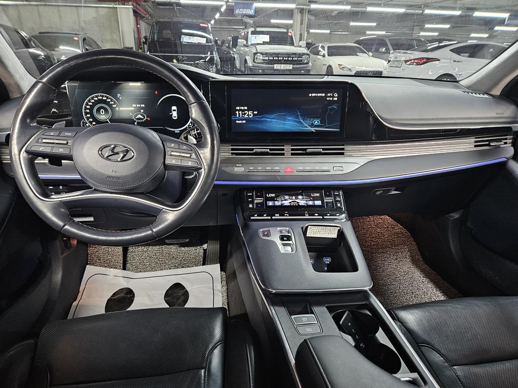 HYUNDAI Grandeur - Vista 7