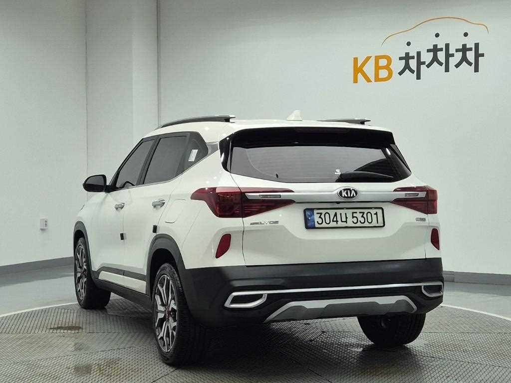 KIA Seltos - Vista 2