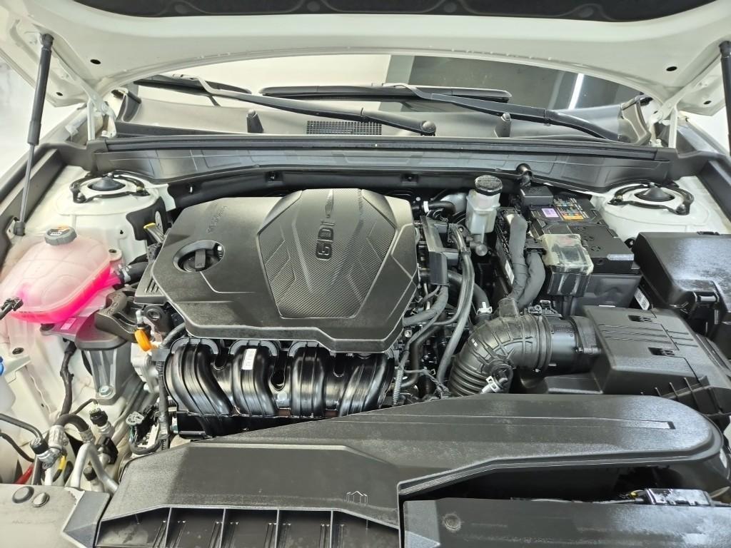 KIA K8 - Vista 7