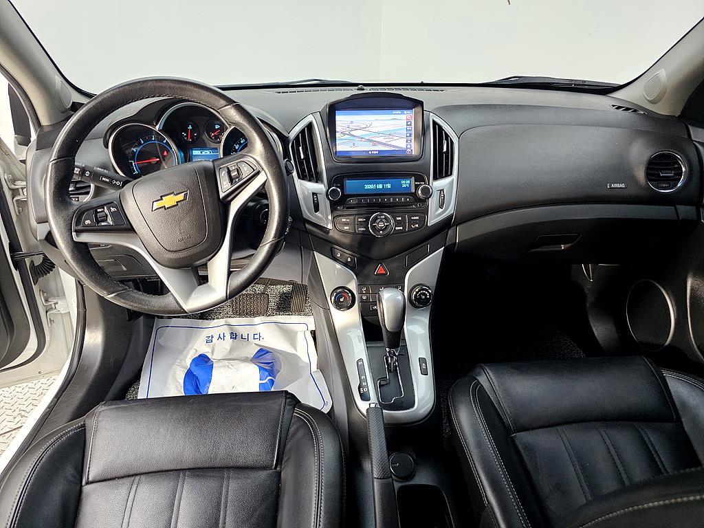 Chevrolet Cruise - Vista 5