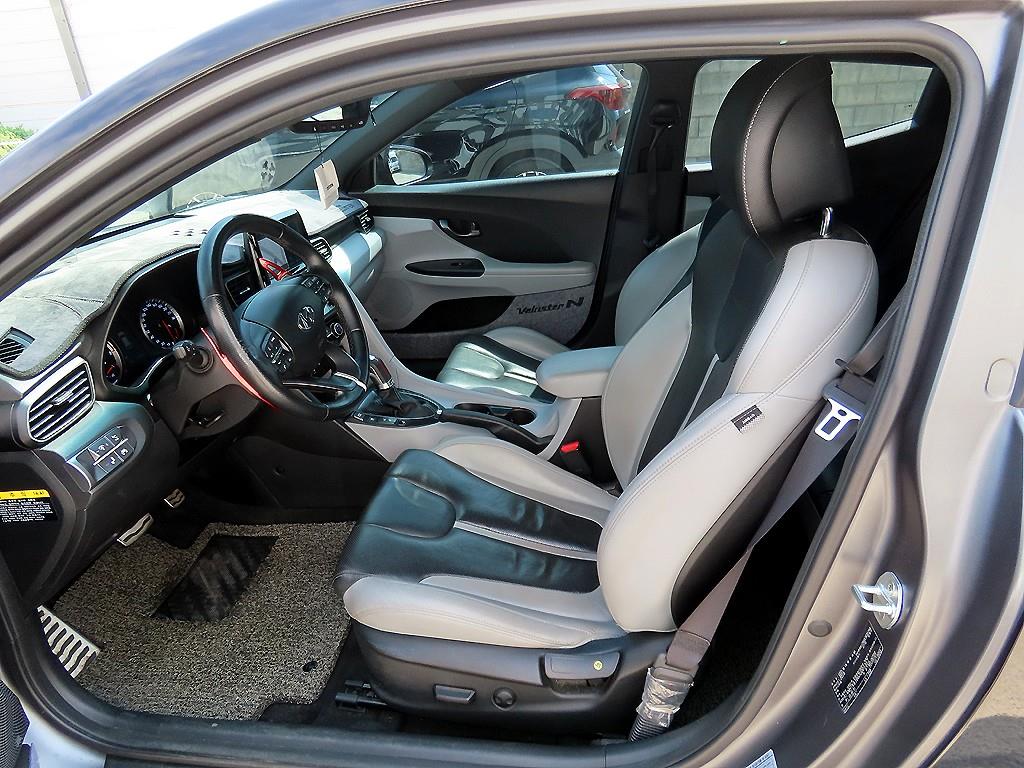 HYUNDAI Veloster - Vista 5