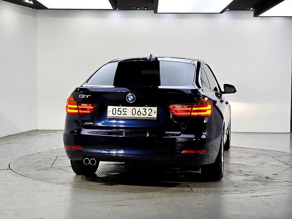 BMW Gran Turismo - Vista 3