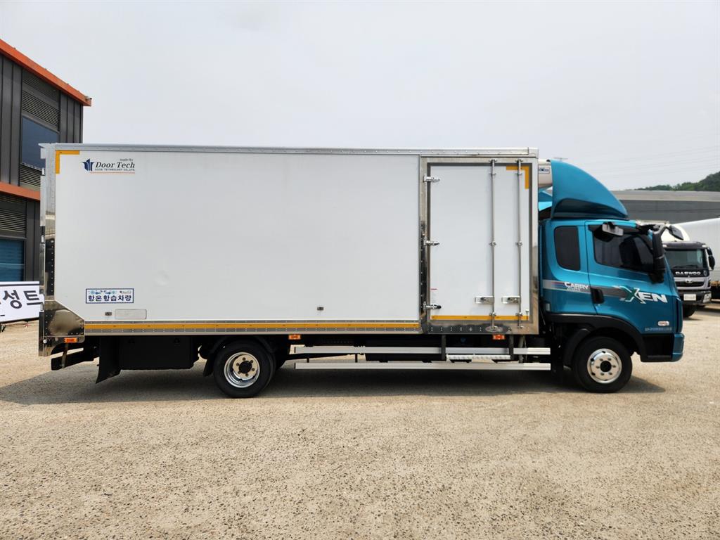 medium and large cargo truck - Vista 8