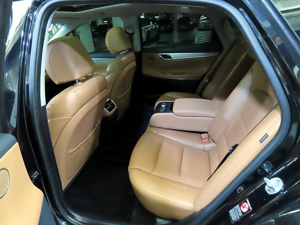 HYUNDAI Grandeur - Vista 7
