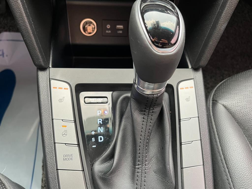 HYUNDAI Avante 2019 Blanco - Importación desde Corea - HF Imports Iquique - Foto 14