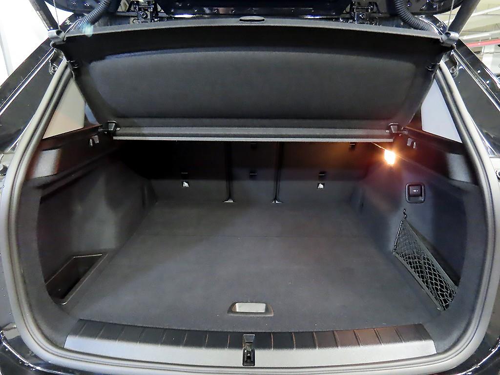 BMW X1 2020 Negro - Importación desde Corea - HF Imports Iquique - Foto 17