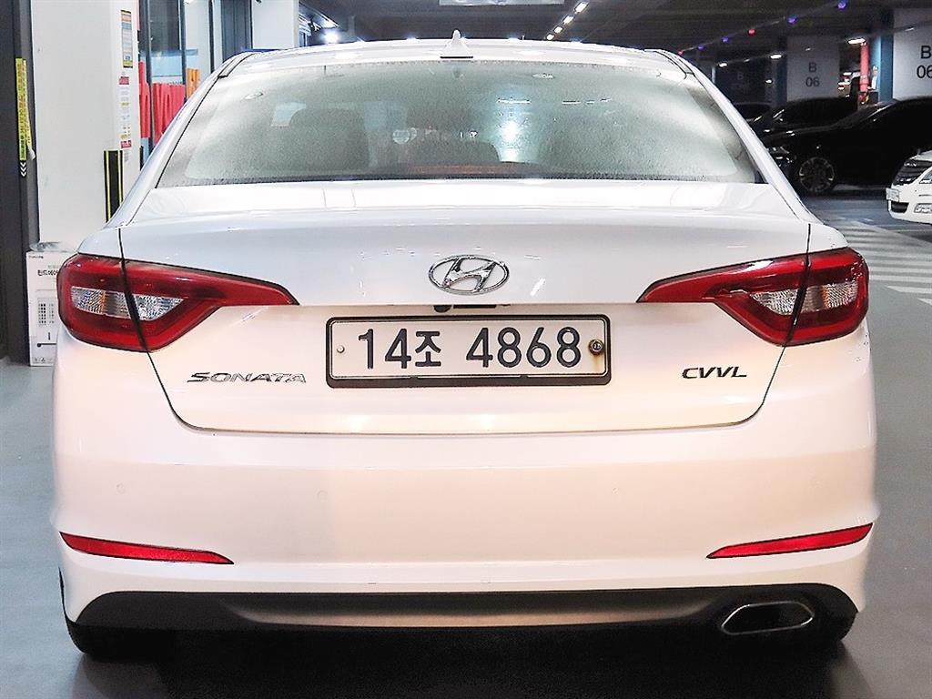 HYUNDAI Sonata - Vista 5
