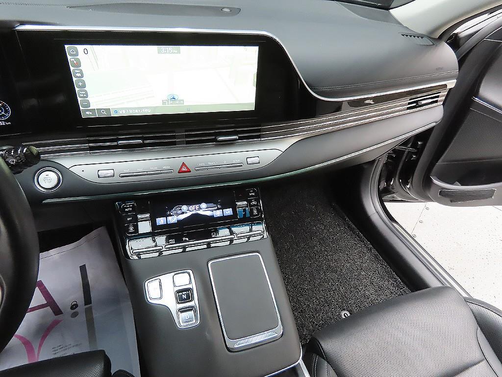 HYUNDAI Grandeur - Vista 9