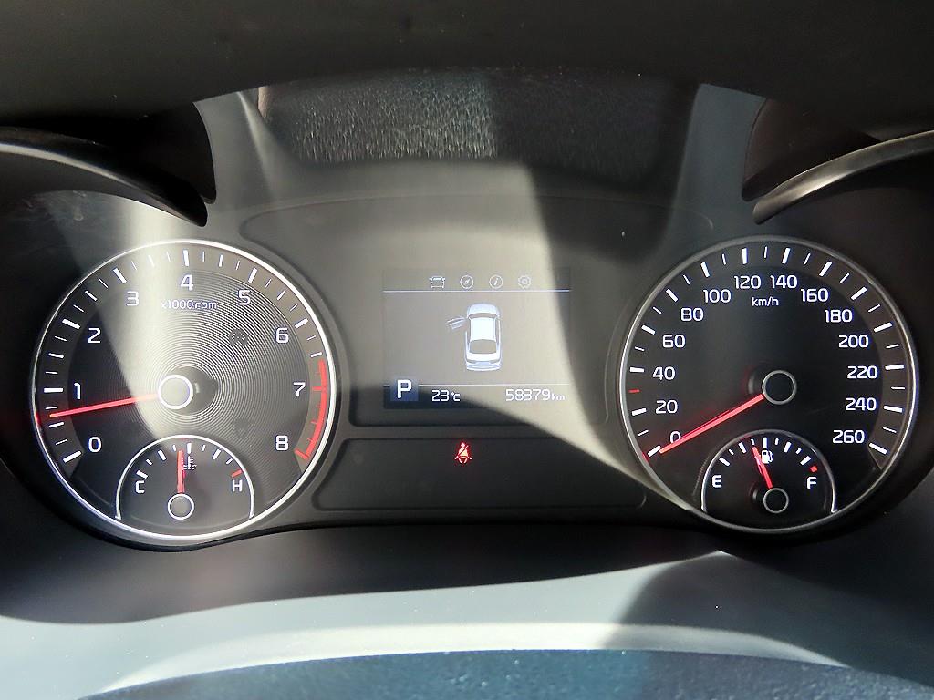 KIA K5 - Vista 9