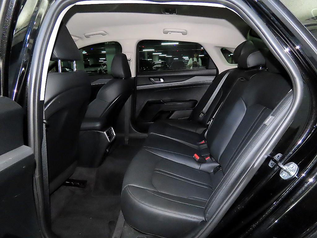 KIA K5 - Vista 9