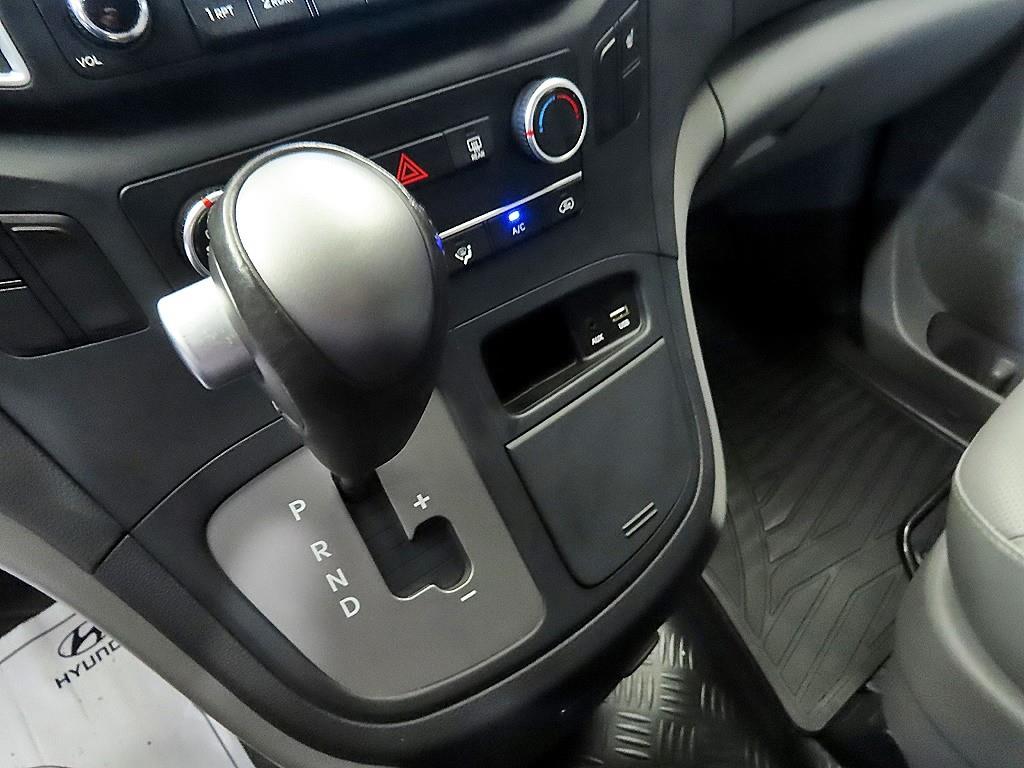 HYUNDAI Starex 2018 - Importación desde Corea - HF Imports Iquique - Foto 14