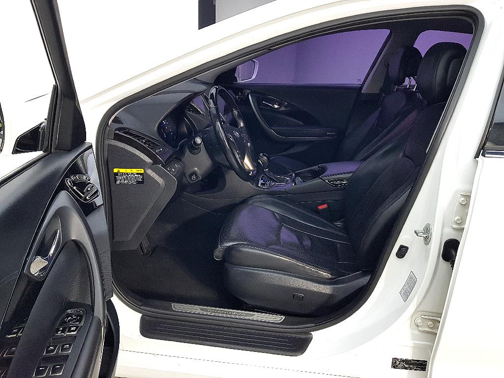 HYUNDAI Grandeur - Vista 10