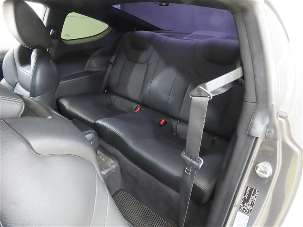 HYUNDAI Genesis - Vista 8