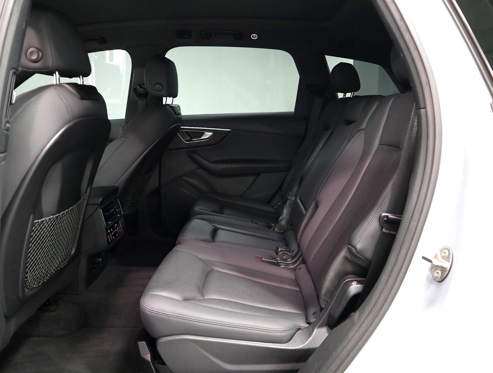 Audi Q7 - Vista 10