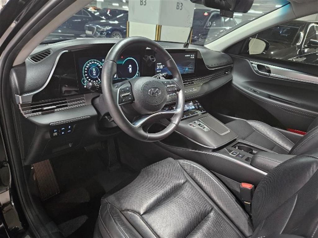 HYUNDAI Grandeur - Vista 8
