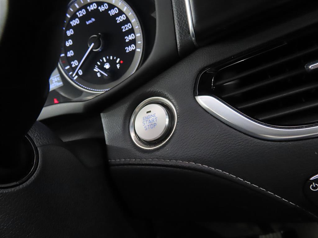 HYUNDAI Grandeur - Vista 12