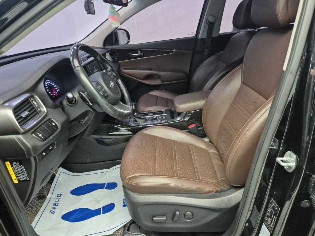 KIA Sorento - Vista 11