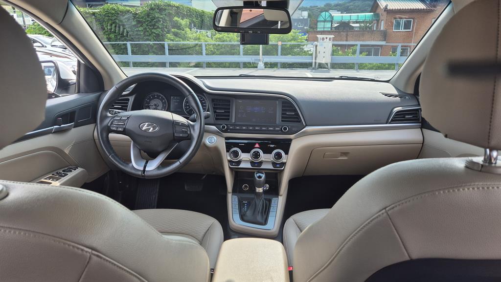 HYUNDAI Avante 2019 Blanco - Importación desde Corea - HF Imports Iquique - Foto 15