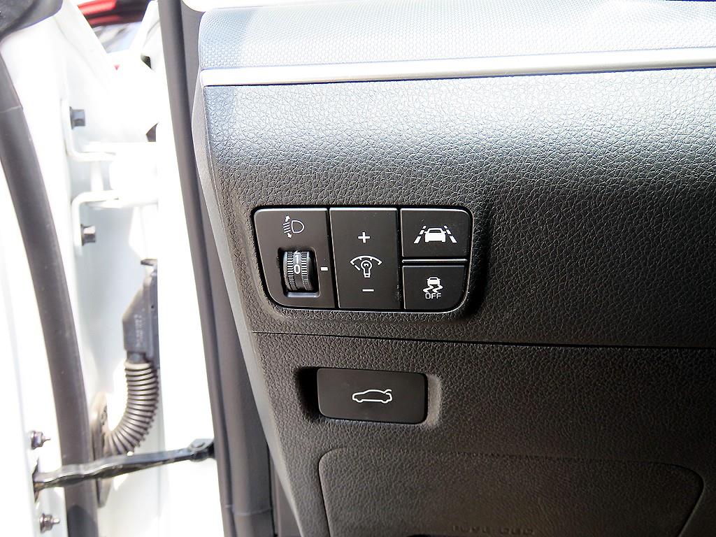 KIA K5 - Vista 12