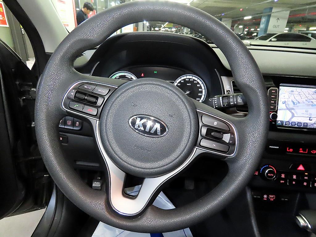 KIA Niro - Vista 8