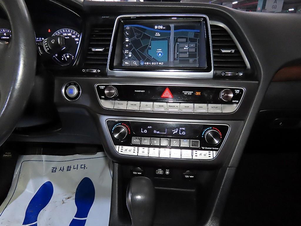 HYUNDAI Sonata - Vista 11