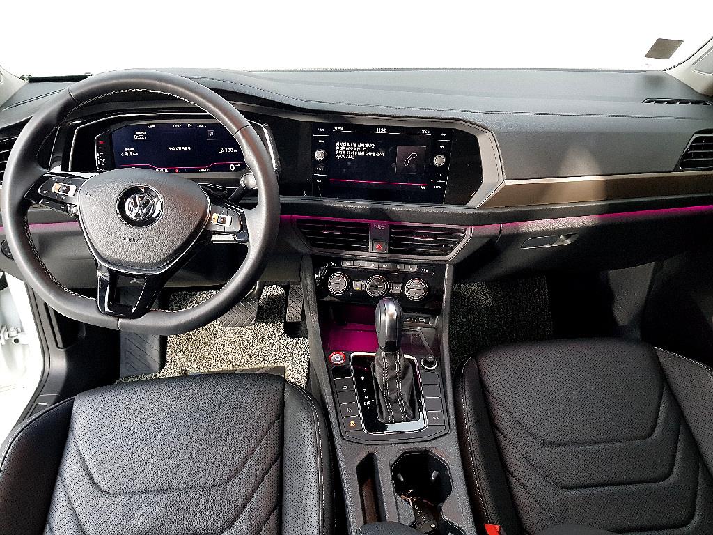 Volkswagen Jetta - Vista 7