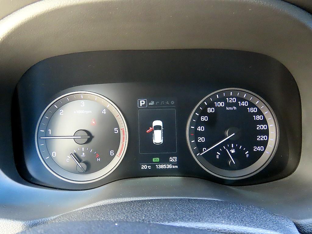 HYUNDAI Tucson - Vista 9