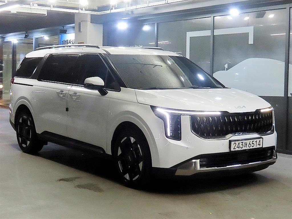 KIA Carnival 2024 Blanco - Importación desde Corea - HF Imports Iquique - Foto 1