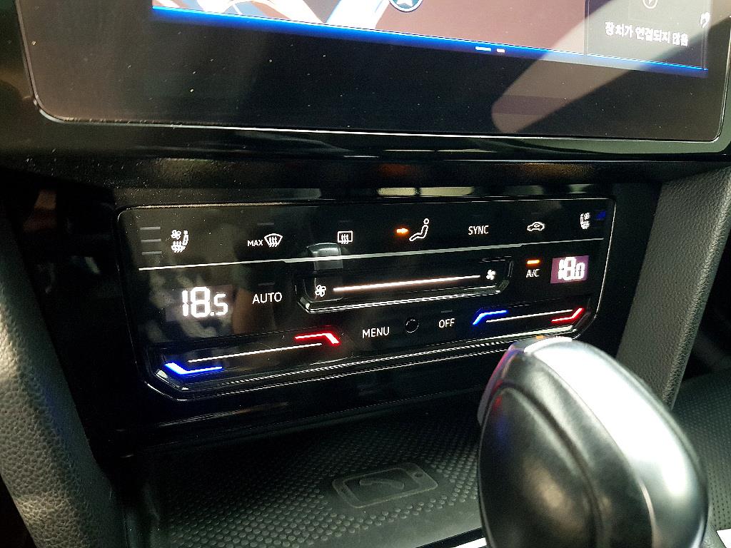 Volkswagen Passat 2021 Negro - Importación desde Corea - HF Imports Iquique - Foto 13