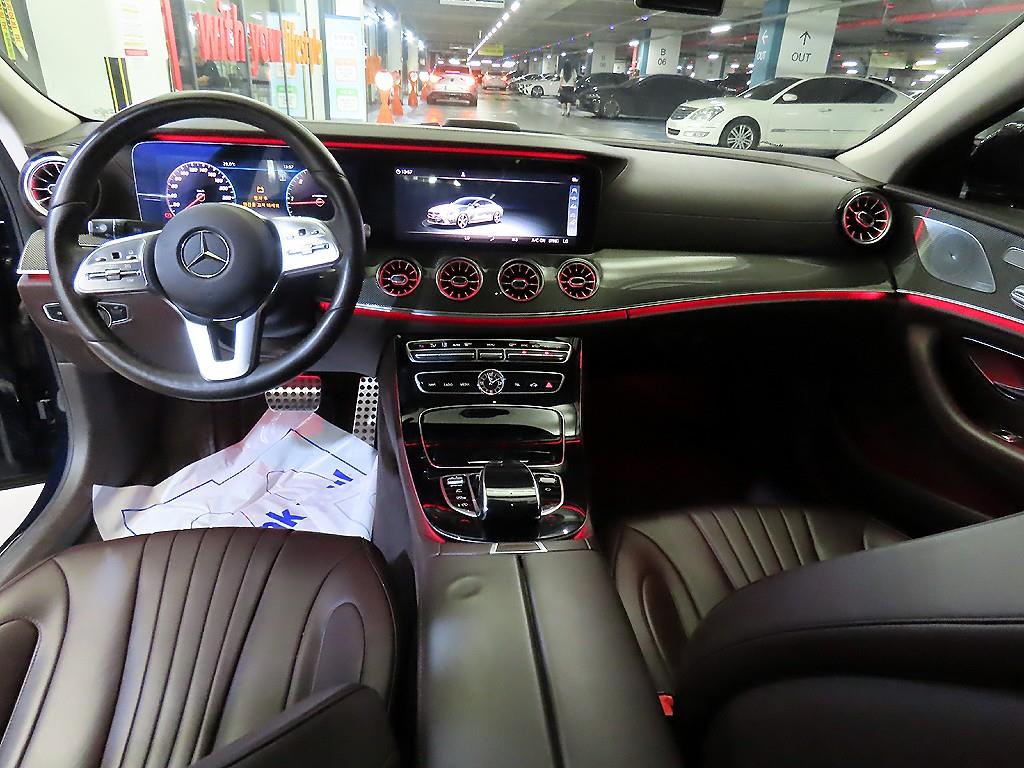 Mercedes Benz CLS Class - Vista 10