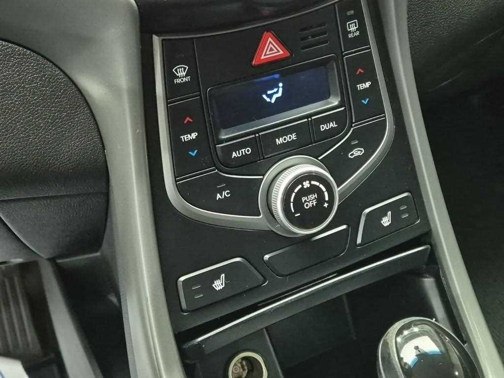HYUNDAI Avante 2015 Plateado - Importación desde Corea - HF Imports Iquique - Foto 18