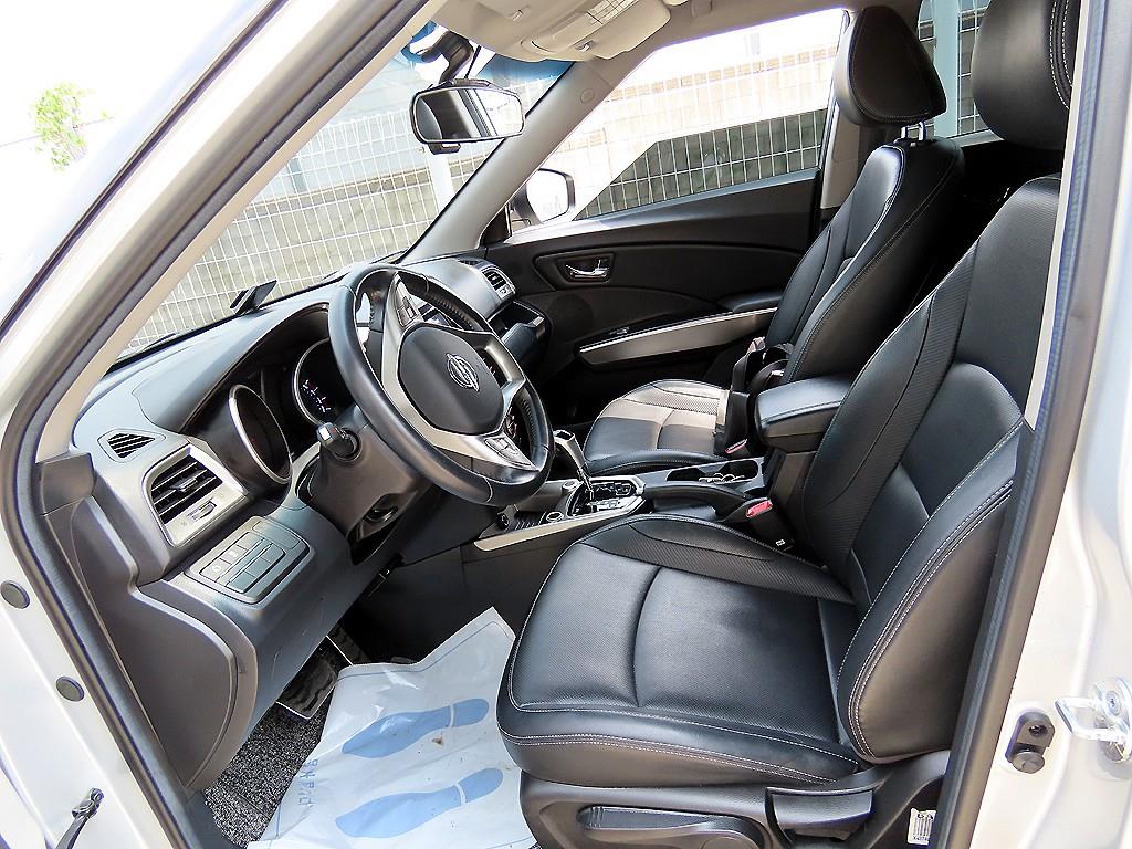 Ssangyong Tivoli - Vista 7
