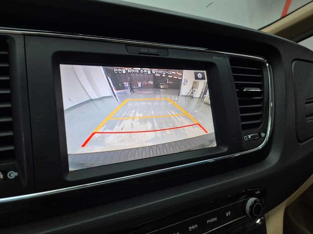 KIA Carnival 2016 Negro - Importación desde Corea - HF Imports Iquique - Foto 17