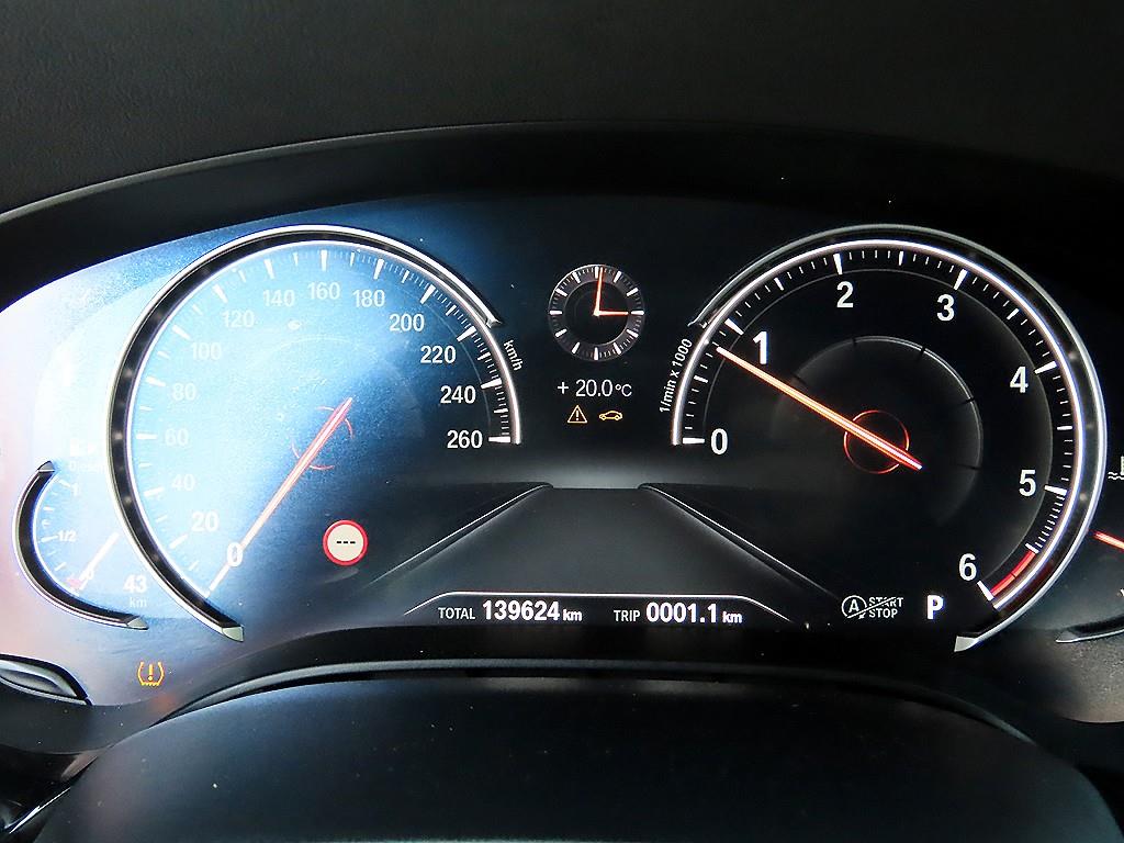 BMW 5 Series - Vista 9
