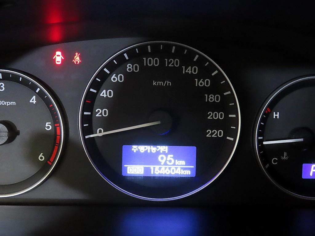 HYUNDAI Starex - Vista 11