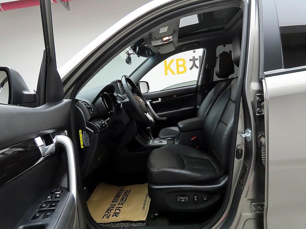 KIA Sorento - Vista 12