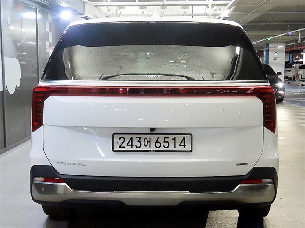 KIA Carnival - Vista 5