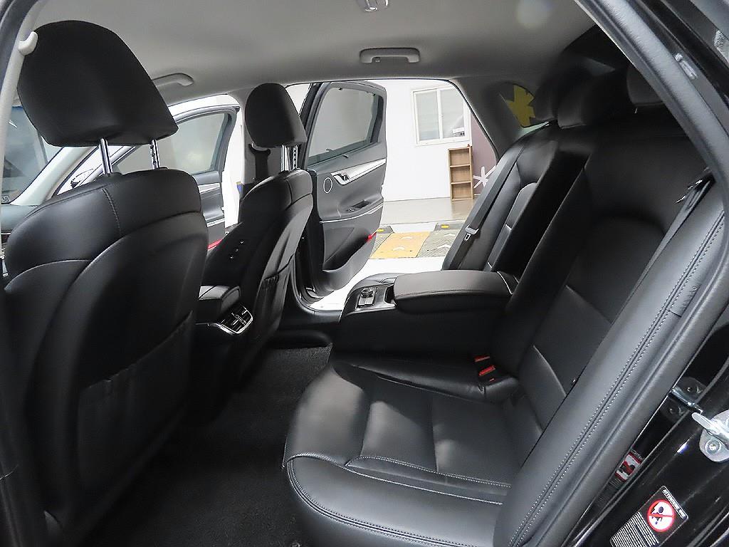 HYUNDAI Grandeur - Vista 11