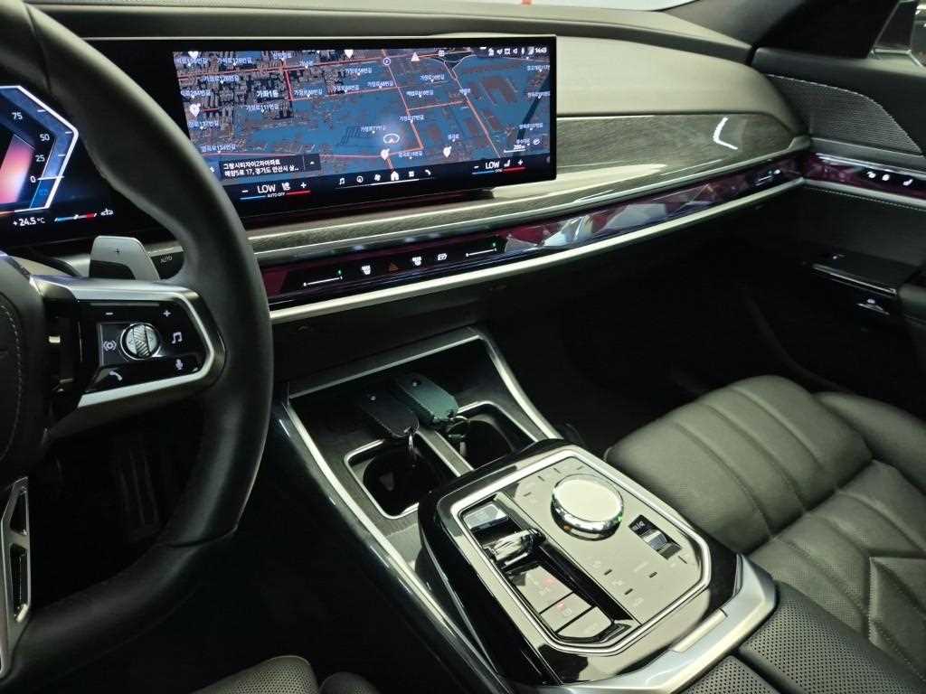 BMW 7 Series - Vista 11
