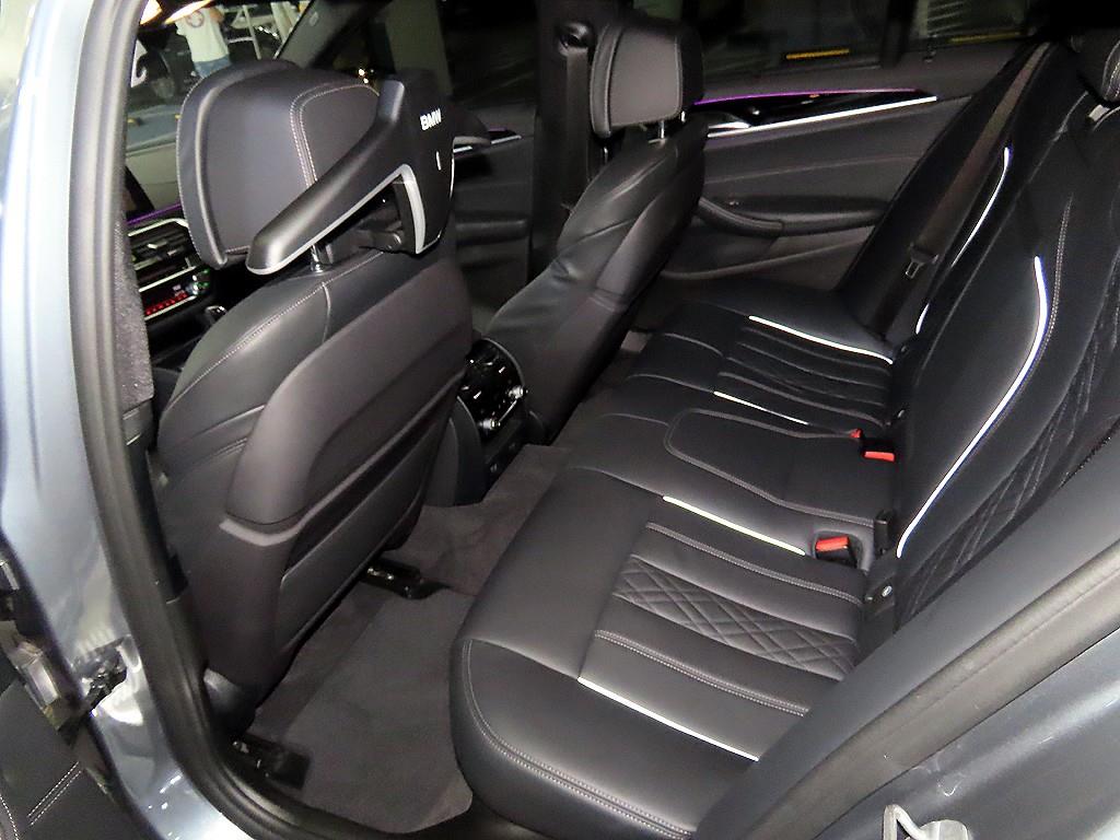BMW 5 Series - Vista 7