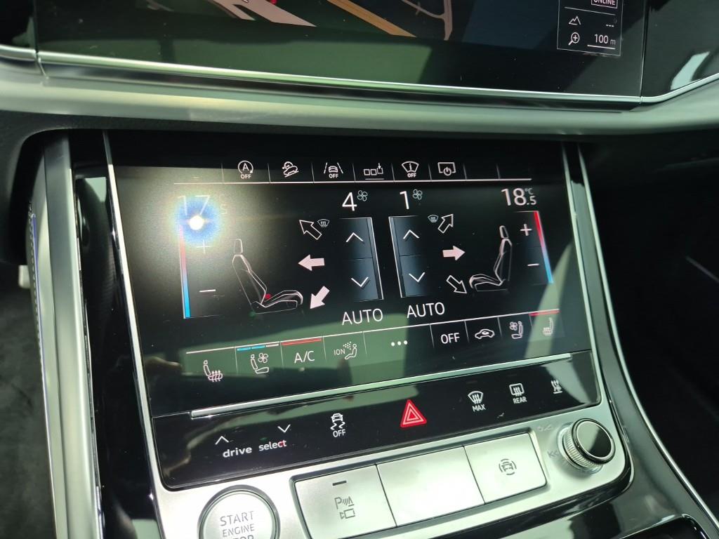 Audi Q8 - Vista 12