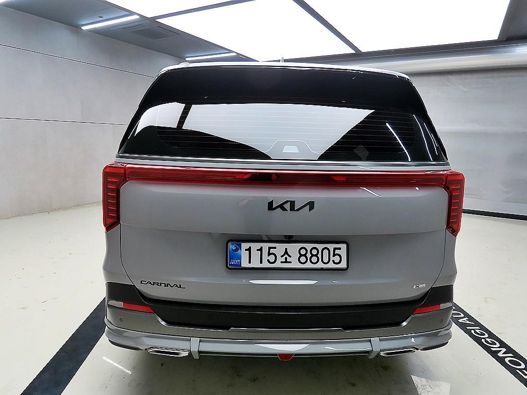 KIA Carnival - Vista 3