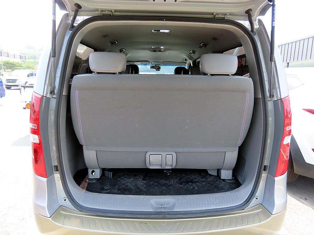 HYUNDAI Starex 2018 Gris - Importación desde Corea - HF Imports Iquique - Foto 18