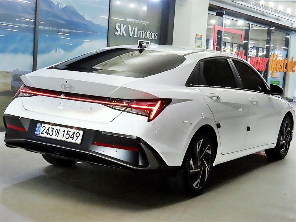 HYUNDAI Avante - Vista 6