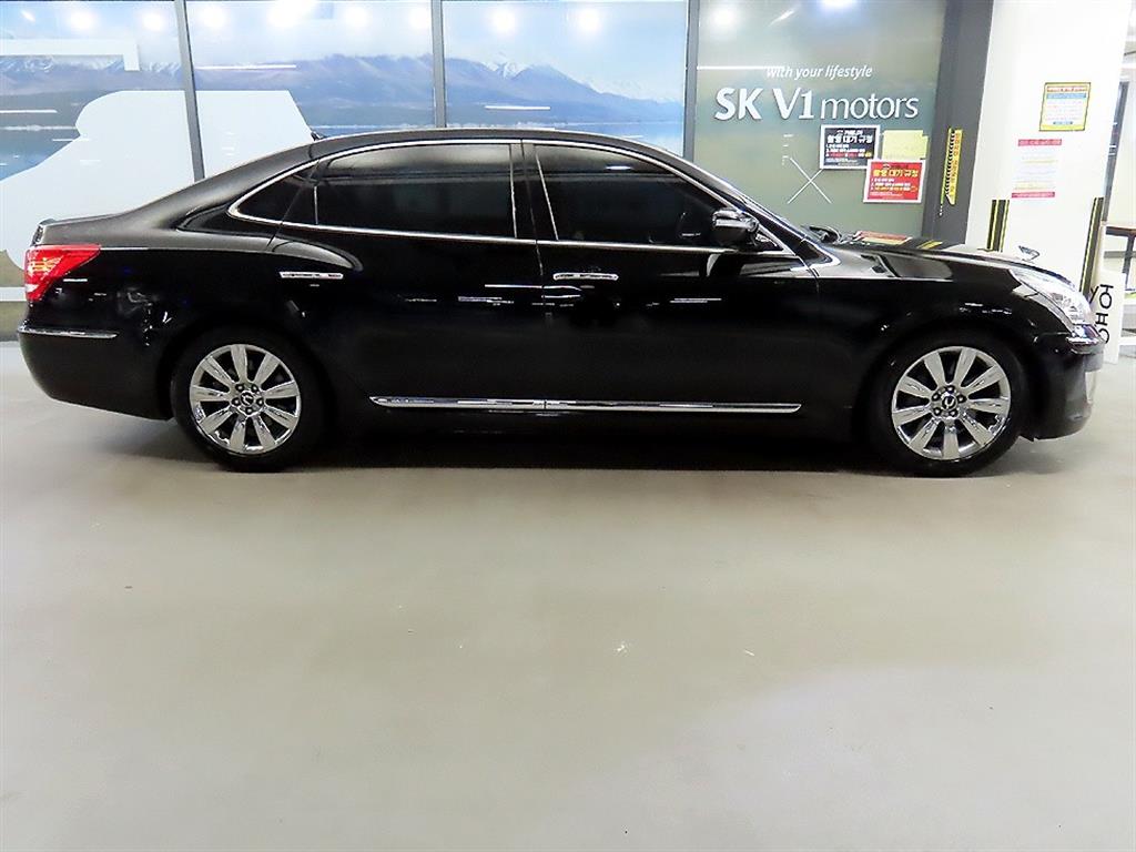 HYUNDAI Equus - Vista 3