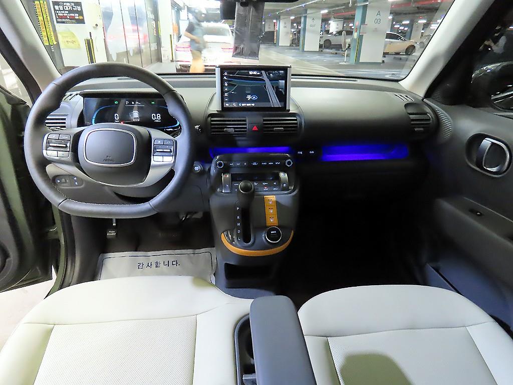 HYUNDAI Casper - Vista 10