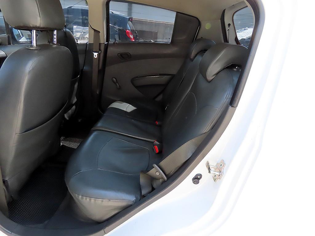 Chevrolet Spark - Vista 8