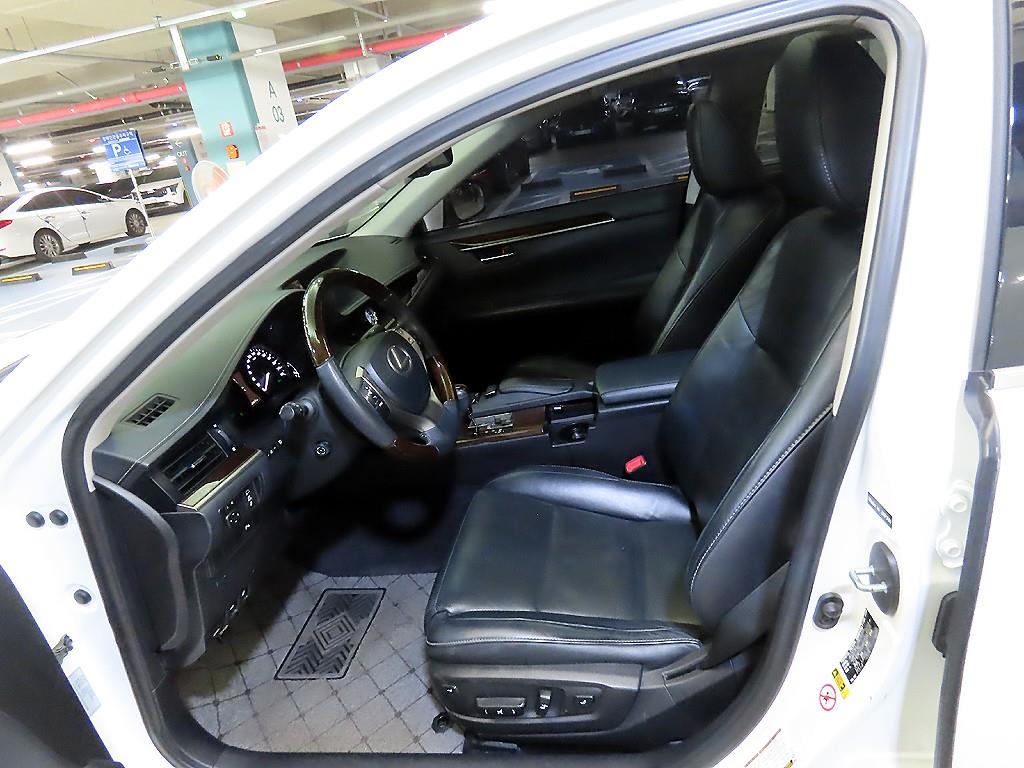 Lexus ES - Vista 6