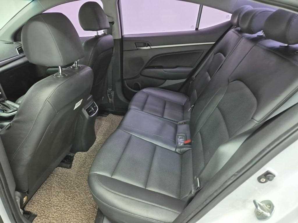 HYUNDAI Avante 2016 Blanco - Importación desde Corea - HF Imports Iquique - Foto 14