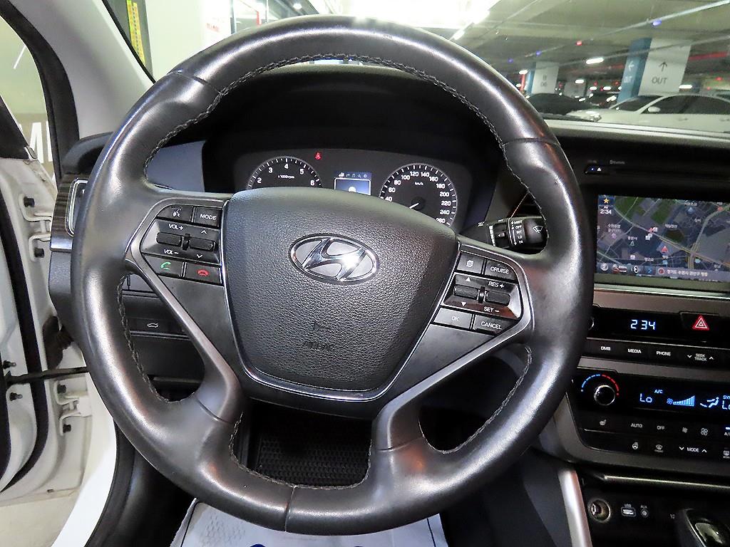 HYUNDAI Sonata - Vista 8